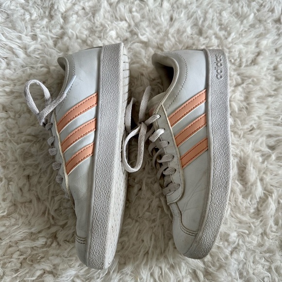 Adidas lace-ups. Kids size 1 - Picture 2 of 6